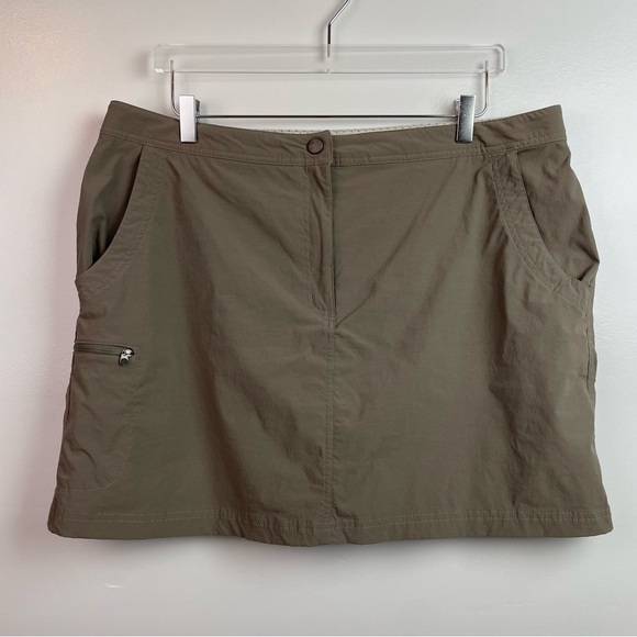 L.L. Bean Pants - L.L. Bean Khaki Hiking Outdoor Casual Skort